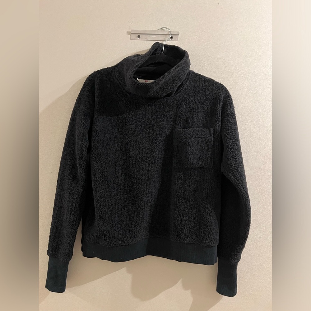 Vineyard Vines Women’s Fleece Sherpa Funnel Neck pullover